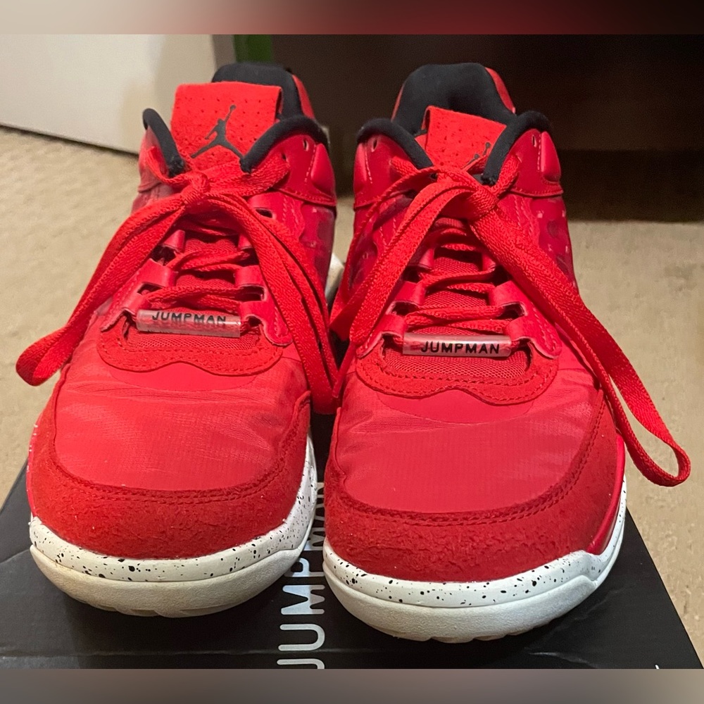 Jordan Max 200 Red/Black Basketball Sneakers Size 8